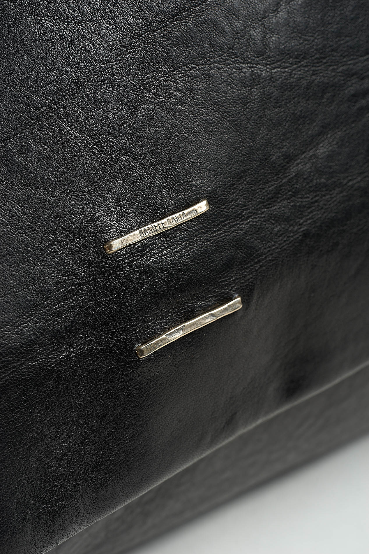 daniele basta leather and silver bags - DETAIL